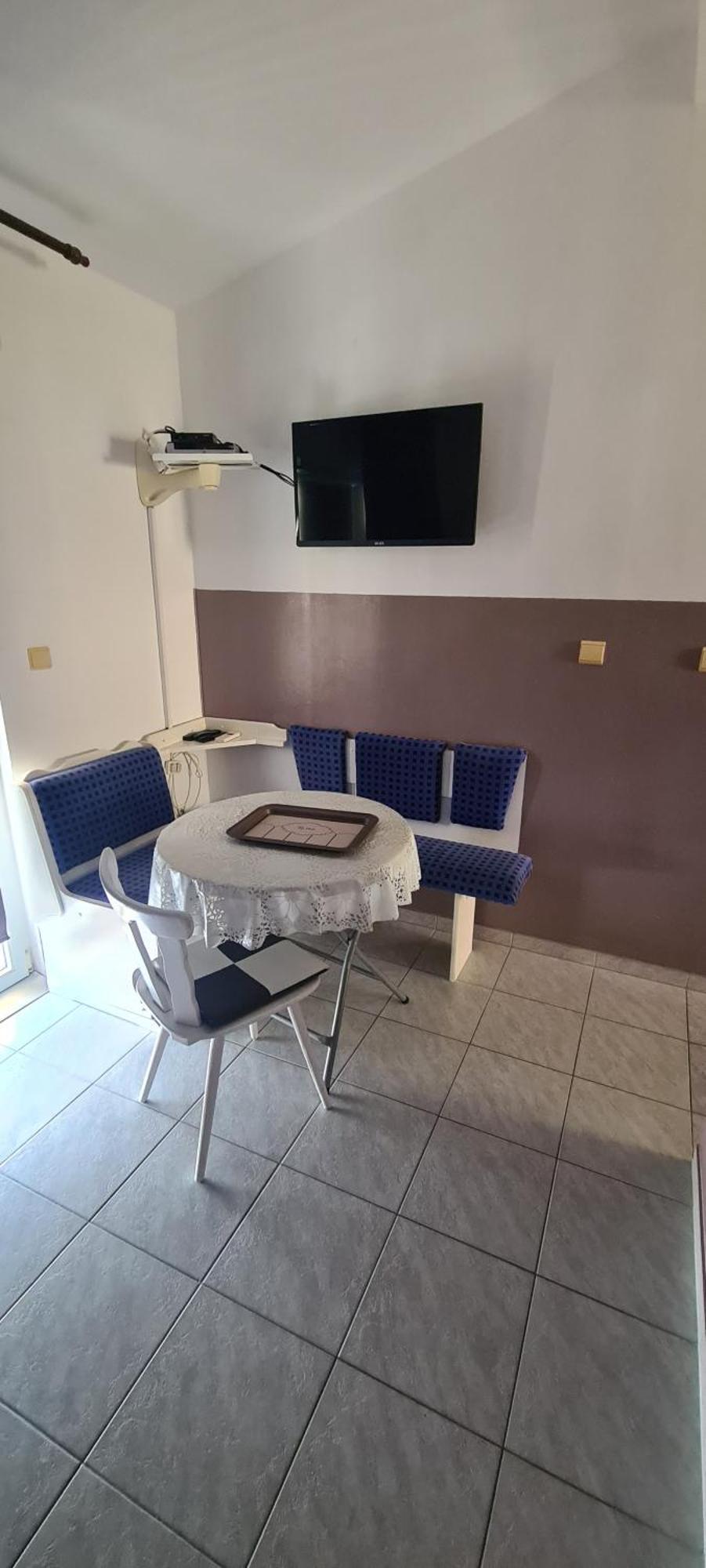 Apartments Laura Блаце Экстерьер фото