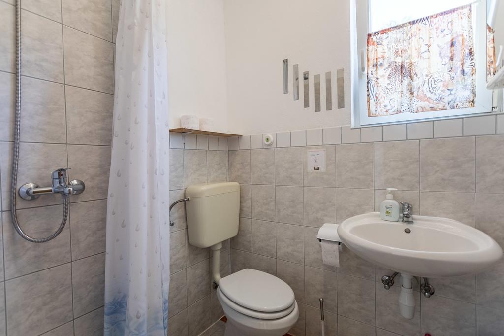 Apartments Laura Блаце Экстерьер фото